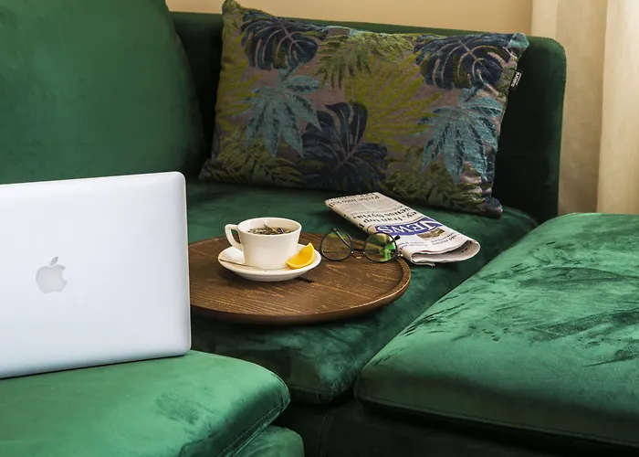 Maxuite Hotel In Home